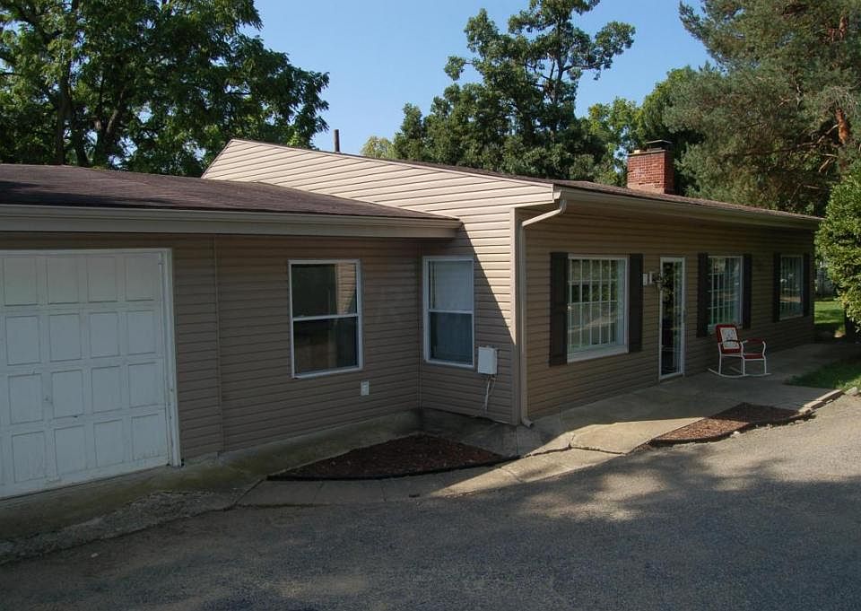 1st image of 6823 Clymer Dr