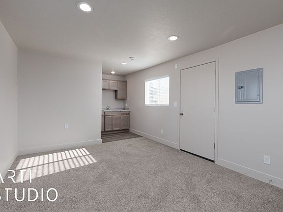 3rd image of 1414 E Toni Dr #102