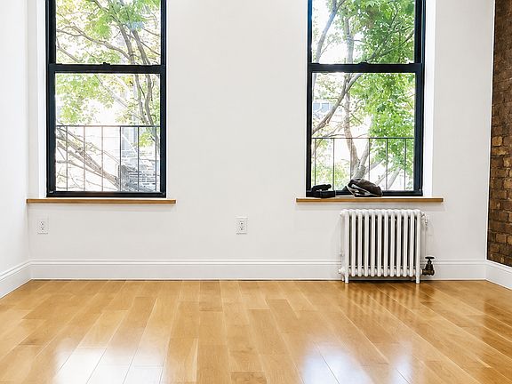 2nd image of 43 Carmine St APT 14