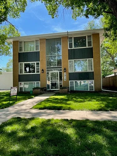 3915 N 69th St Photo 1