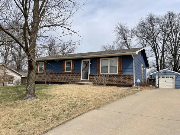 218 Crest Dr, Moberly, MO 65270