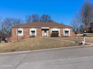 2220 Anderson Dr, Jefferson City, MO 65109