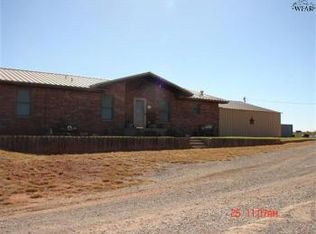 14191 Wolfe Rd, Electra, TX 76360
