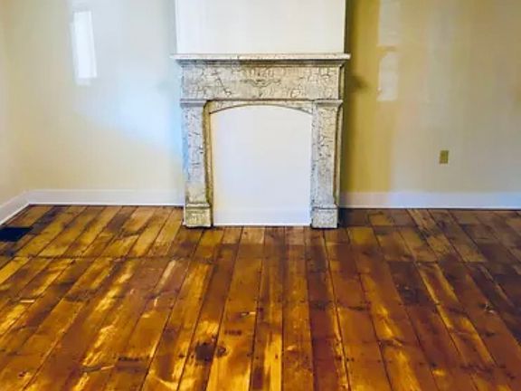 4th image of 359 Church St