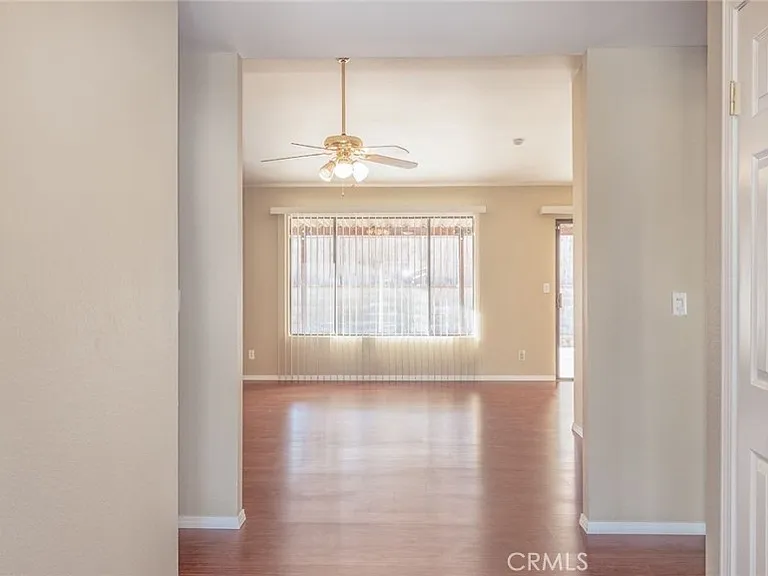925 Diane Way — Photo 5