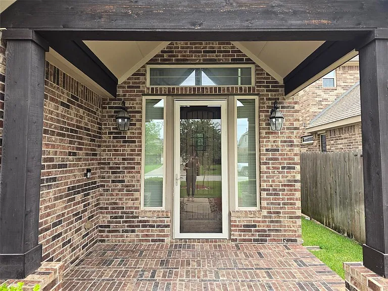 21914 Avalon Queen Dr — Photo 4