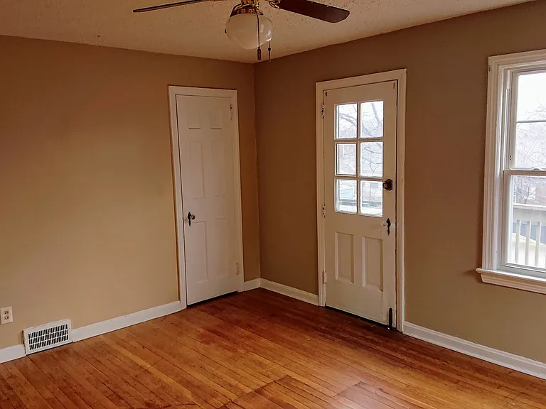 1158 Castleton Rd — Photo 22