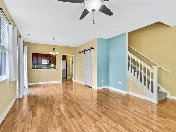 333 Holyoke Ln #90, Chesapeake, VA 23320