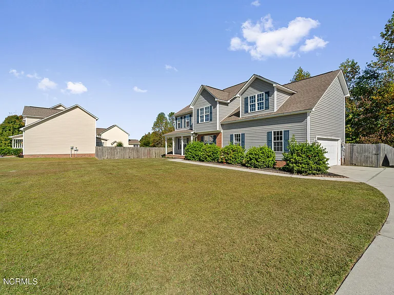 172 E Ridge Ct — Photo 22