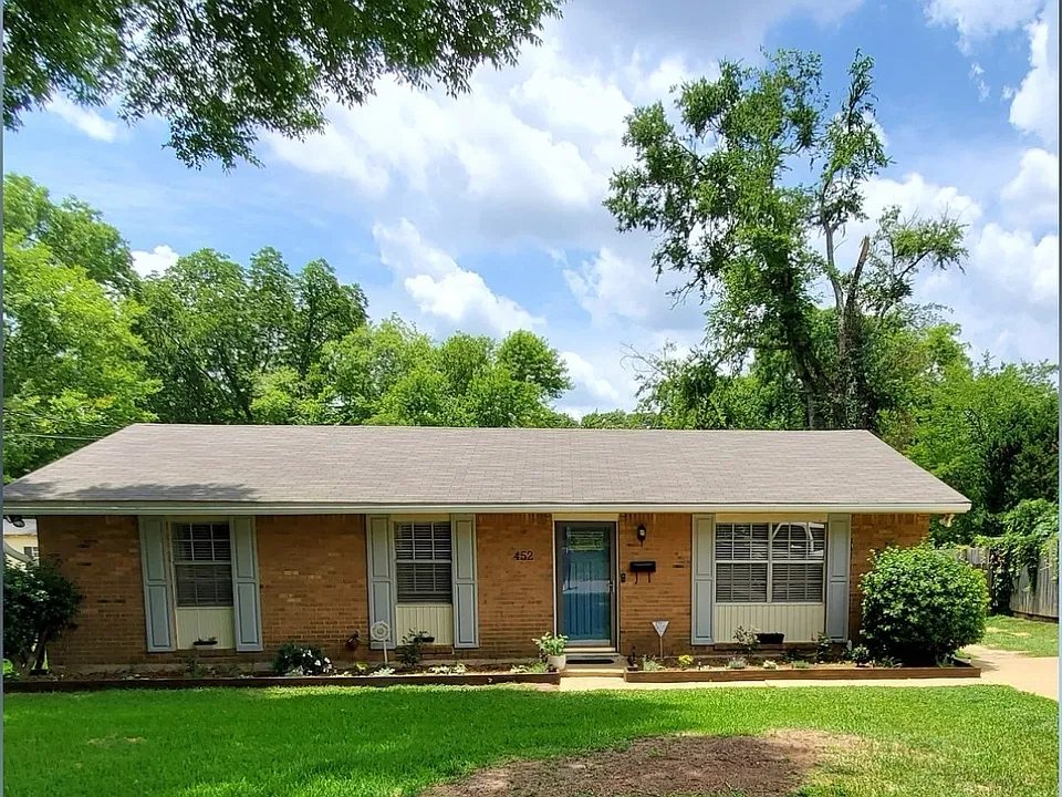 452 Avondale Rd