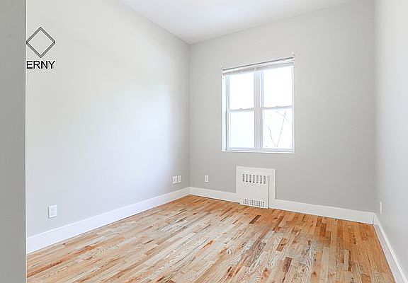 5th image of 63 Pulaski St #2D