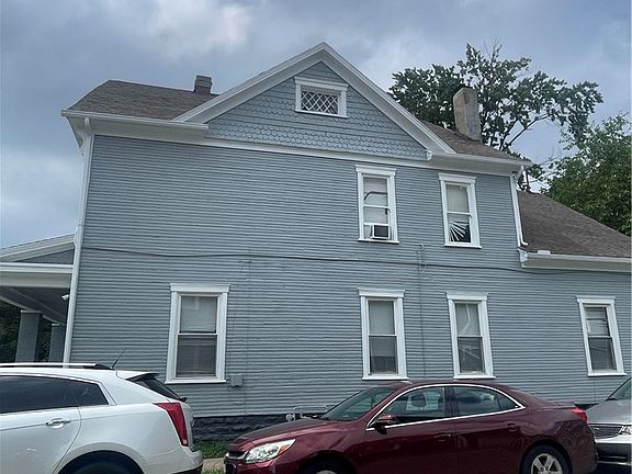 2nd image of 130 Bonner St #128
