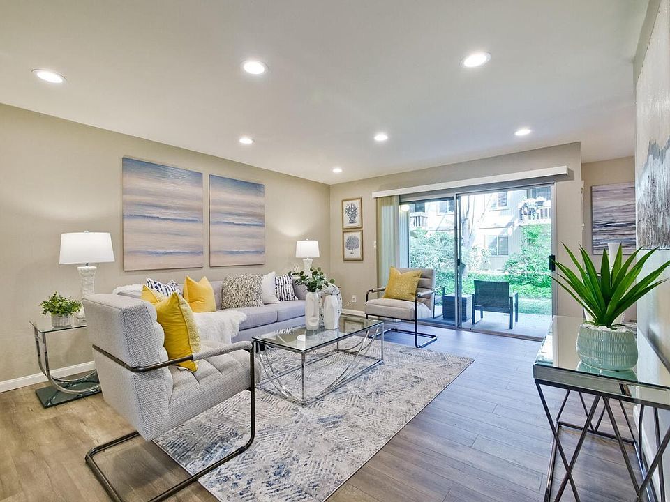 1st image of 505 Cypress Point Dr Unit 90