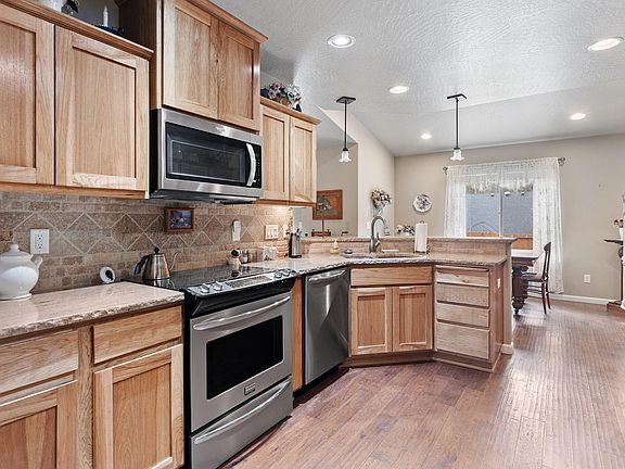 4th image of 1972 Harpazo Ln