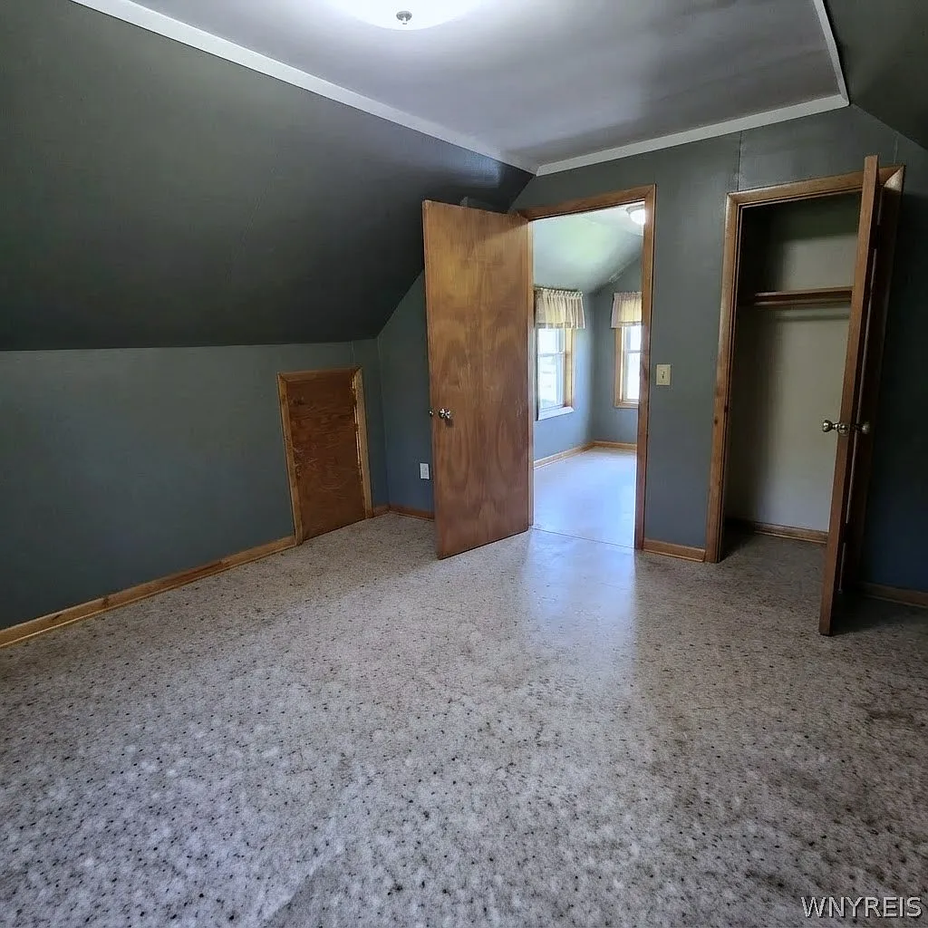 6 bed, 2.5 bath, 1806 sqft, $2,900 — Photo 4