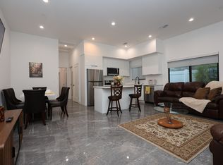 6831 Ranchito Ave, Van Nuys, CA 91405