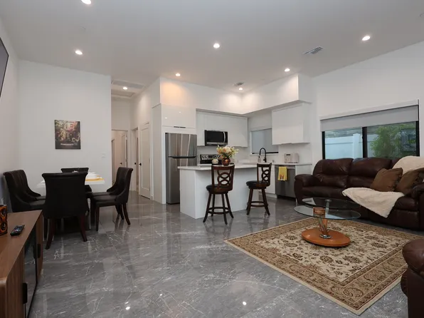 6831 Ranchito Ave, Van Nuys, CA 91405