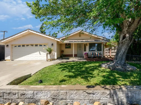 262 Markham Avenue, Vacaville, CA 95688