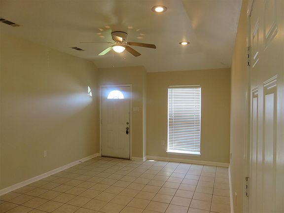 2nd image of 3300 Shangri La Dr