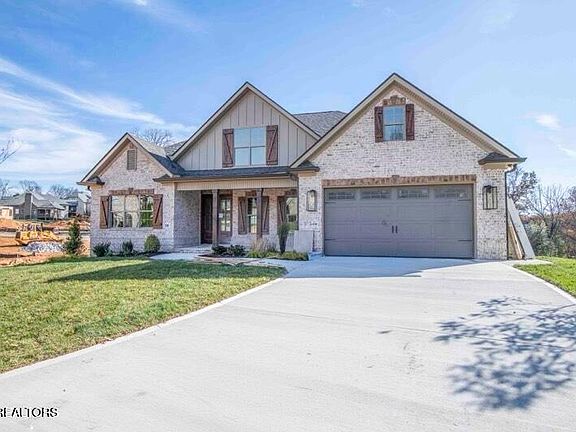 2nd image of 706 Averystone Ln