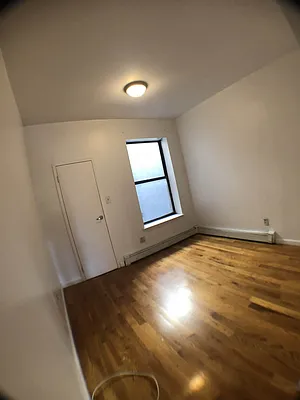 Rented by Brooklyn Group | media 8