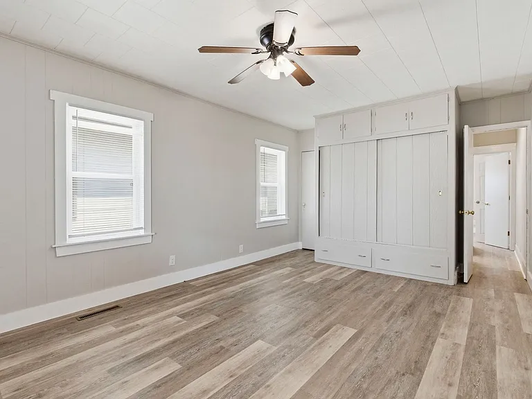 2154 E Cairo St — Photo 9