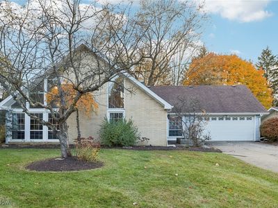 221 Greenbriar Dr, Aurora, OH, 44202