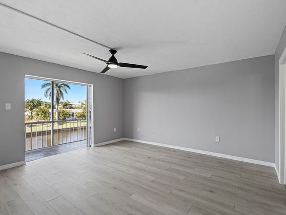 4th image of 828 Victoria Dr APT B6