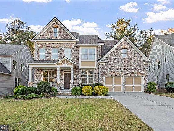 3rd image of 821 Tramore Ct