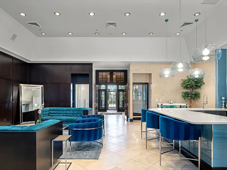 Regency Place — Photo 12