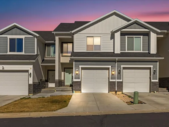 826 N Glen Eagles Ct, Tooele, UT 84074