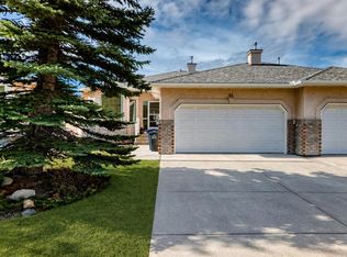 44 N Eagleview Hts, Cochrane, AB T4C1P8