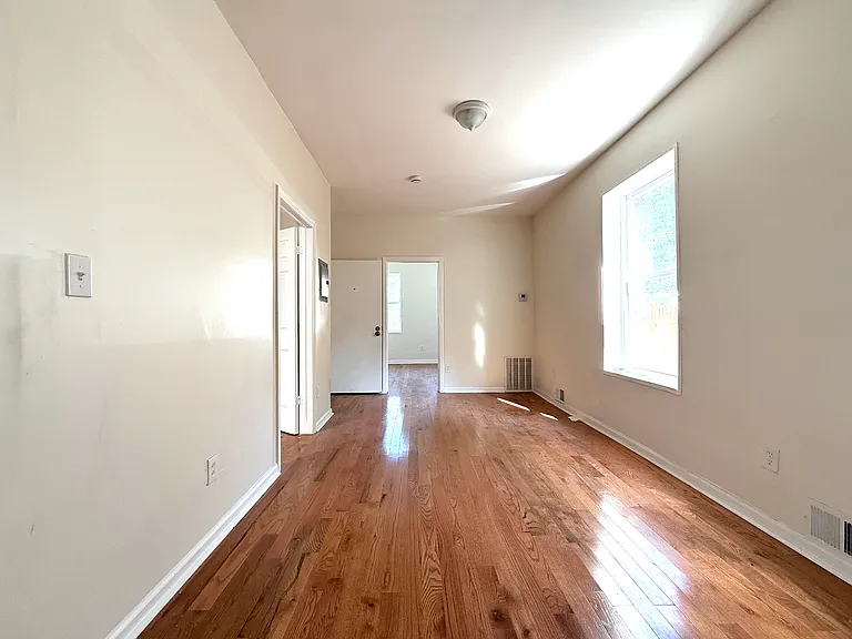 435 S 17th St #1 — Photo 10