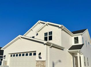 4535 N CHERRYVALE AVENUE, Appleton, WI 54913