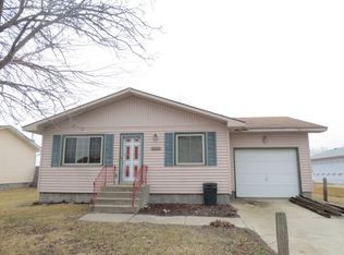 1523 2nd St, Columbus, NE 68601