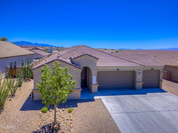 251 W Charles L McKay St, Vail, AZ 85641