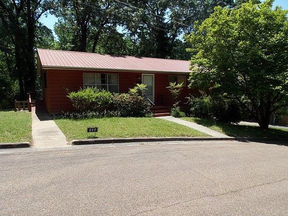 3rd image of 408 Vivian St