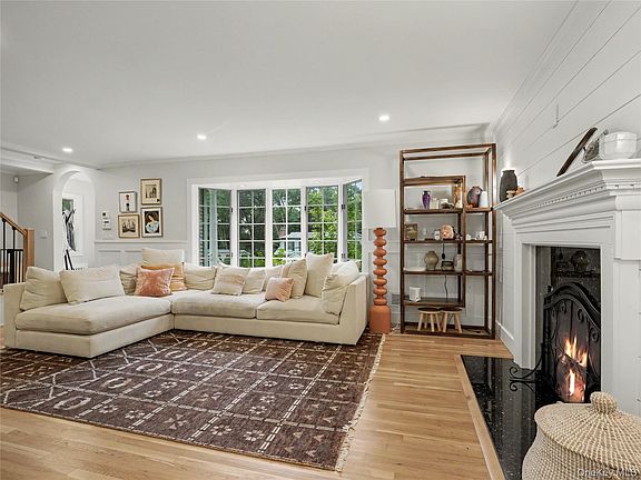 5th image of 67 Heatherdell Rd