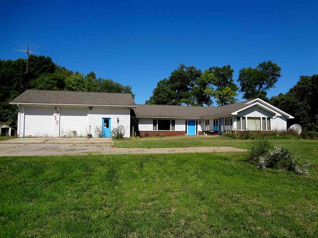 8050 Pomeroy Rd photo 1