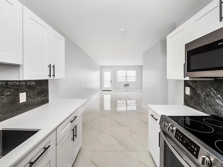 410 Euclid Ave #11 — Photo 3