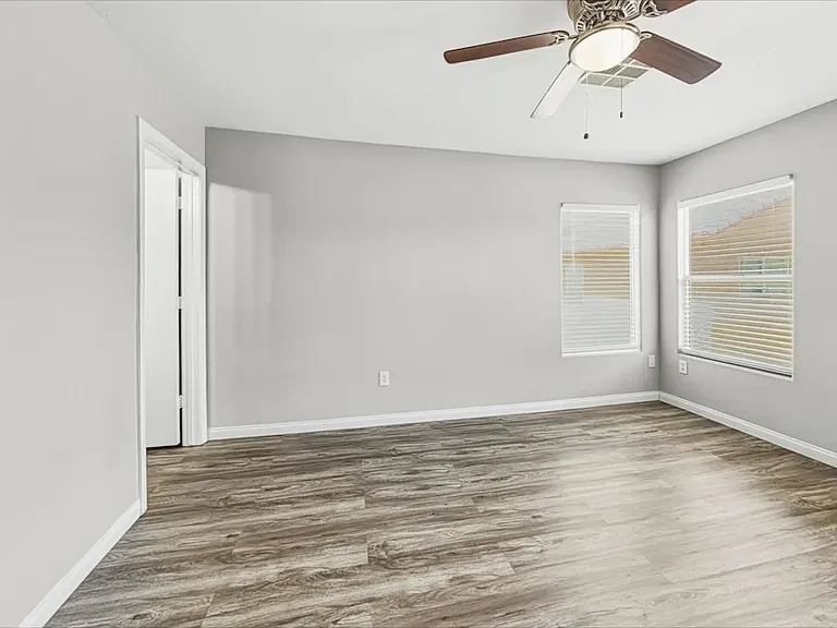 7308 Ribbon Ridge Ave — Photo 5