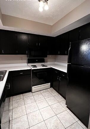 4th image of 562 Woodland Ave APT 2