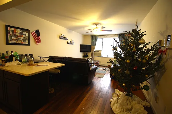 Rented by J Misrahi Realty Corp | media 32