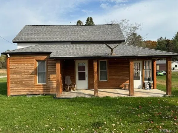 3007 Main Street Rd, Standish, MI 48658