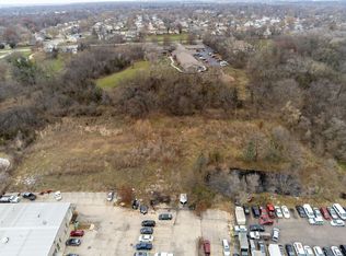 932 E Chicago St, Elgin, IL 60120