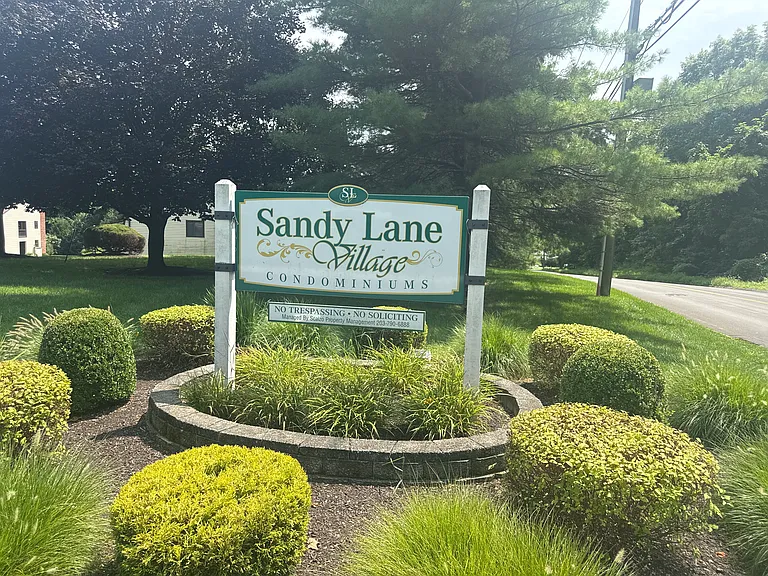 78 Homestead Ln — Photo 3
