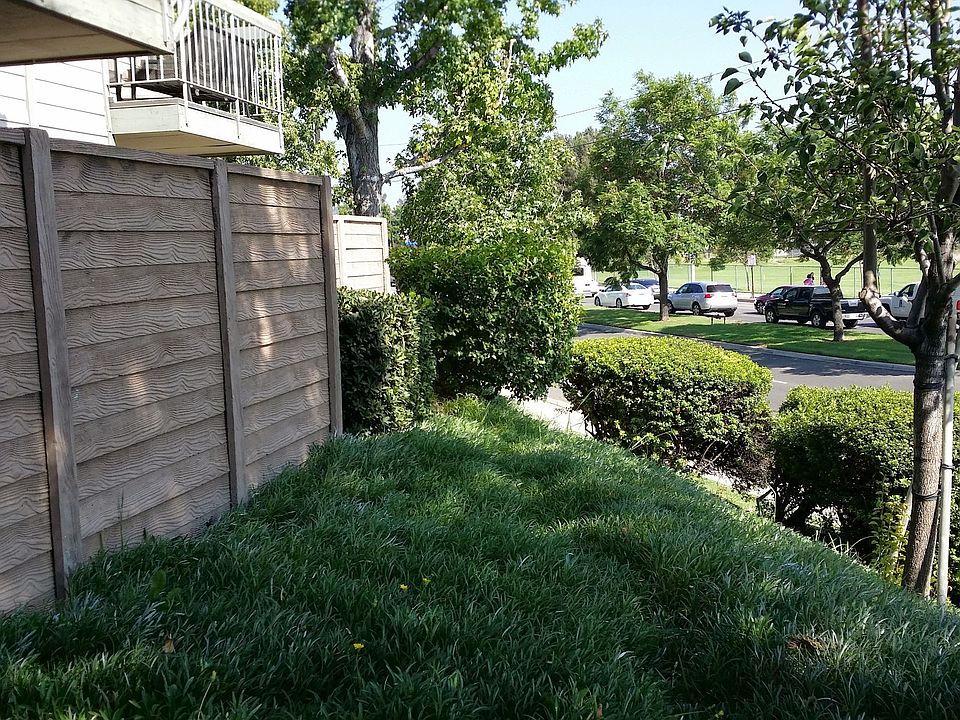 1st image of 1032 Kent Dr #20
