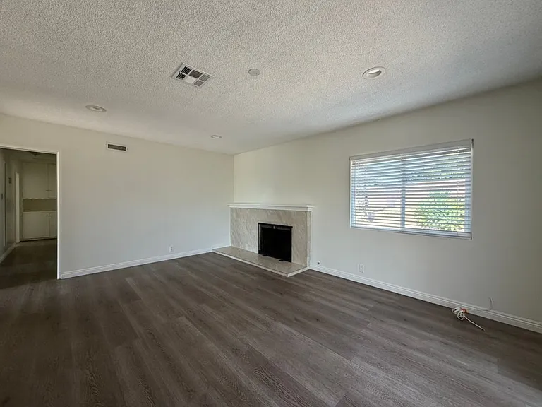 512 La Serena Dr — Photo 10