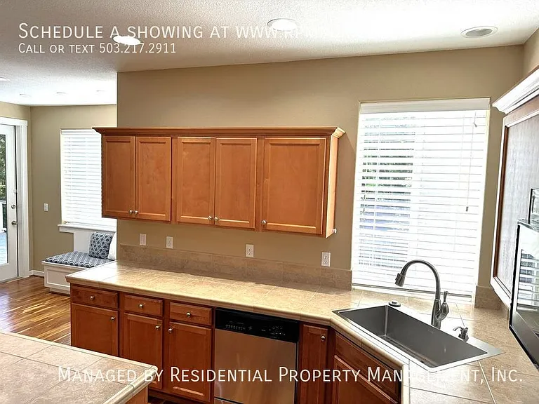 12490 SW Winterview Dr — Photo 35