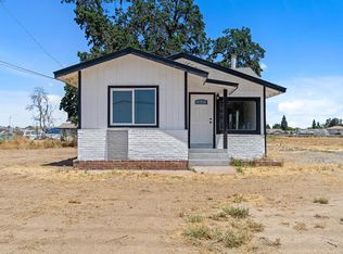 1922 E Caldwell Ave, Visalia, CA 93292